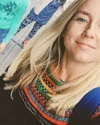 Charlotte Felton's Instagram, Twitter & Facebook