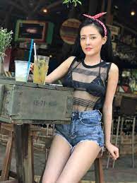 Mở rộng góc mắt, xóa nếp quạt góc mắt Sau Khi Tu Sá»­a Nhan Sáº¯c Ngan 98 Khiáº¿n Nhiá»u NgÆ°á»i Giáº­t Minh