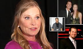 Patrick Swayze's widow causes mistrial in Florida cop case