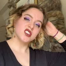 Michaela Buchanan (@mbuchan95)