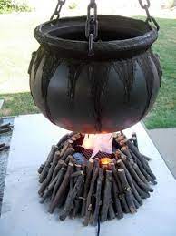 Diy Witches Cauldron And Fire Halloween Outdoor Decorations Outdoor Halloween Halloween Camping