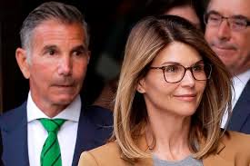 Lori loughlin is an american actress who was born on july 28, 1964, in queens, new york, usa. Lori Loughlin Mossimo Giannulli To Serve Prison Time For College Scam Summerland Review