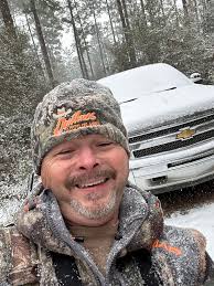 The internet and phone is currently down here at the clubhouse, so it will  be cash only until we have it fixed. So for any inconvenience.