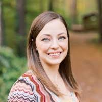 Kelly Mehta's Instagram, Twitter & Facebook