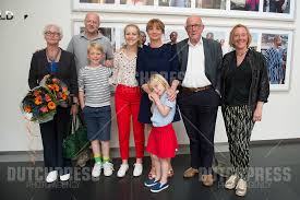 Jun 01, 2021 · dagelijkse talkshow waarin beau van erven dorens, op geheel eigen wijze, de dag doorneemt met kijkers en actuele gasten. Bianca Krijgsman Met Haar Partner Diederik Van Vleuten Met Ouders En Kinderen Dsc7770 Jpg Dutch Press Photo Agency