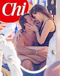 E lui va a cena con la bionda giornalista. Matteo Salvini E Elisa Isoardi Piu Innamorati Che Mai Gli Scatti Hot Sotto Il Sole Di Milano Marittima L Huffpost
