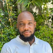 Raymond Hans's Instagram, Twitter & Facebook