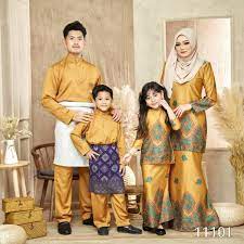 Baju kurung teluk belanga oder baju kurung johor wurde erstmals während der regierungszeit von sultan abu bakar eingeführt, um an den umzug von johors. Baju Set Family Sedondon Raya Baju Melayu Baju Kurung Moden Baju Kurung Budak Perempuan Baju Melayu Budak Lelaki Raya Shopee Singapore