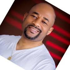 Very sorry to hear of the death of Ken McCulloch, legendary hotelier who I… 