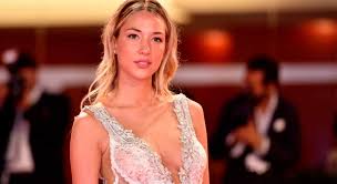 Lea aquí todas las noticias sobre álvaro morata: Alice Campello Mujer De Alvaro Morata Deslumbra Con Escotazo En Venecia Al Mes De Dar A Luz A Sus Gemelos Informalia Es