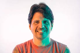 Ex-LS Jack, Marcus Menna sai em turnê 20 anos após cirurgia que o deixou em  coma