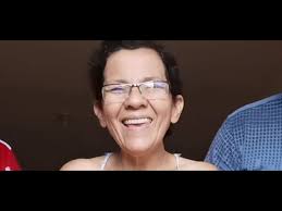 jugando con la paciencia de mi mamá 😅