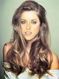 This shade of blonde, which borders on light brown, is an easy way to dip your toes into the blonde water—so to speak. Ash Blonde Hair Color For Fair Skin Novocom Top