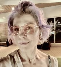 Shauna Dunlap's Instagram, Twitter & Facebook