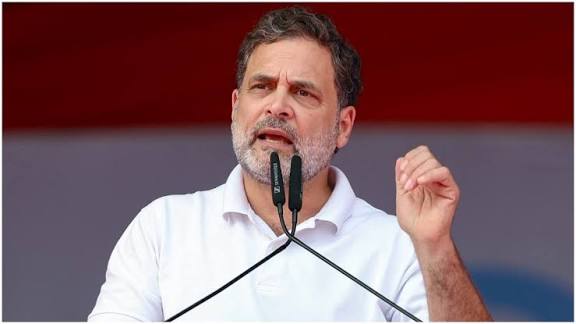 राहुल गांधी के विदेश दौरे के कारण टला कांग्रेस का 'छात्रों की गूंज' अभियान,  BJP ने कसा तंज - BJP Questions Rahul Gandhi Absence from Congress Chhatron  Ki Goonj Campaign ntc dpmx -