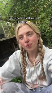 Anaïs (@anais_gallagher)’s videos with original sound