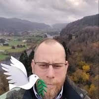 20+ "Dag-robert" profiles