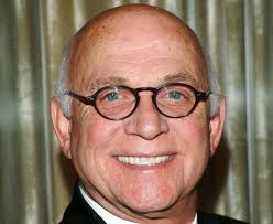 Gavin macleod, the veteran supporting actor who achieved fame as sardonic tv news writer murray slaughter on the mary tyler moore show and stardom playing cheerful capt. Icfkxavbylambm