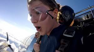 Jasmine had a little something to say while Timber was making sure she had  a good look at the ground below her!