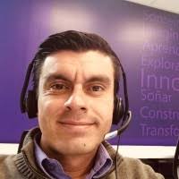 50+ perfiles de «John Bello»