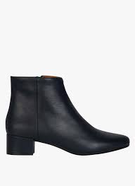 Prenez le pouvoir en chaussant les boots femme dr. Boots En Cuir Marine Minelli Femme Place Des Tendances
