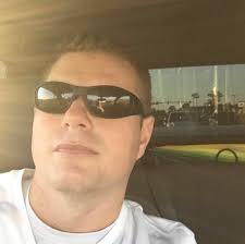 I saw someone was working in the KFC! Hopefully something good will open!!