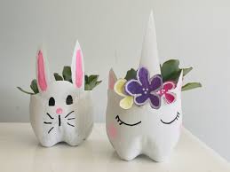 Create a mini greenhouse, planting pots & more out of old plastic bottles & containers. Cute Diy Planters Out Of Plastic Bottles Paging Fun Mums