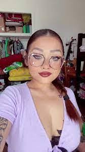 Miki Stewart's Instagram, Twitter & Facebook