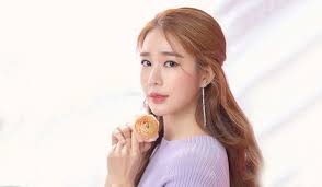 At the age of 16, yoo joined an entertainment agency as an apprentice singer in. Yoo In Na ìœ ì¸ë‚˜ Rakuten Viki