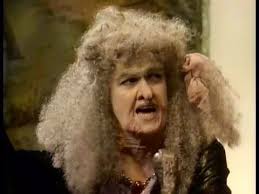 Go To The Wood Bernadette Peters As The Witch In Into The Woods Family Movies Children Will Listen Into The Woods Witch