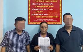 Bắt nữ doanh nhân trốn truy nã suốt 12 năm - Người quan sát