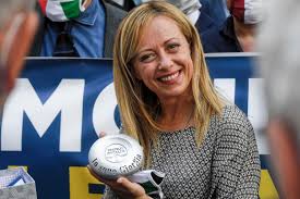 La capa di fratelli d'italia, in bilico tra novecento e contemporaneità, vola nei sondaggi grazie ai down di salvini, ha un cerchio magico. Meloni Striglia Von Der Leyen Sui Diritti Della Comunita Lgbtq Mia Cara Bigotta Il Suo Tweet E Discriminatorio Manca Il Open