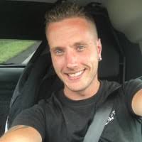 90+ profils pour “Den Bleker”