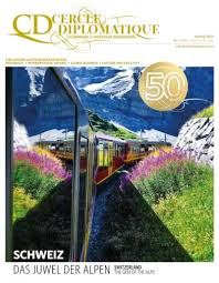 Not to be confused with a bathroom curtain, a clean shower screen ensures that the filter basket will receive an even distribution of water from the group head, which is important for baristas to brew beverages of consistent strength and consistency. Cercle Diplomatique Issue 01 2021