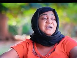 Patricia's desperate attempt to save her life from Ulises's order