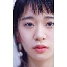 眉上1センチ絶対可愛いうぶバンク 誰でも似合うショートバング 短くしたいけど悩んでる方オススメ うぶバンク シースルーバング ゆるバング ショートバング オン眉 前髪カット 前髪カット動画 前髪 ショートカット 切りっぱなしボブ