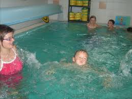 Hierfür nehmen wir kinder ab dem vollendeten fünften lebensjahr auf. Ab 4 Jahren Schwimmschule Leipzig