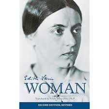 Lila Guzman's Instagram, Twitter & Facebook