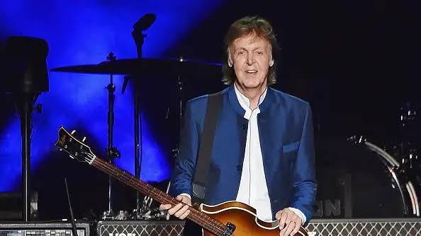 The Day Sir Paul McCartney Punched Eddie Vedder In The Face - 94.7 WCSX