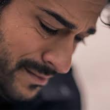 Stream احساس صعب اوي لما تحب حد من طرف واحد وهو مش حاسس بيك by Ayman Motea 