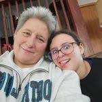 Lynn Hoyer's Instagram, Twitter & Facebook