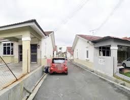 Kami membantu anda menyedia khidmat cat @ spray, touch up kenderaan anda supaya anda gembira, puashati dan. Melaka Taman Bukit Katil Damai Teres 1 Tingkat Property For Sale On Carousell