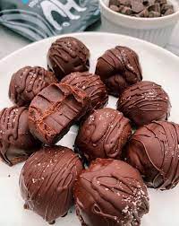 Dark Chocolate Sea Salt Truffles By Healthwithvictoria Quick Easy Recipe The Feedfeed Recipe Chocolate Recipes Truffles Truffle Recipe