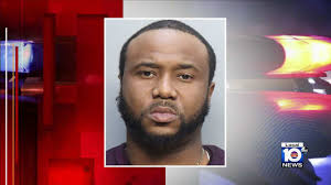 Friendship breakup over loss turns violent outside Miami-Dade corner store,  police say