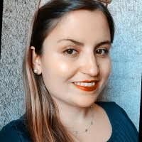 80+ perfiles de «Iris González»