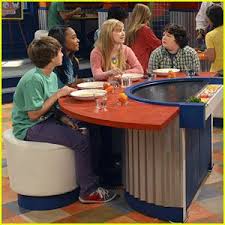 China Anne Mcclain New A N T Farm Tonight Ant Farm Disney Ant Farms Ants
