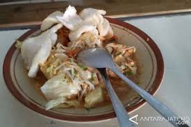 Resep kupat tahu bandung enak dan sederhana. Sepakat Dengan Tahu Kupat Pak Pangat Antara Jateng