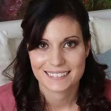 Sara Spatz's Instagram, Twitter & Facebook