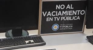 It began broadcasting in 1951, when lr3 radio belgrano television channel 7 in buenos aires, its key station and the first television station in the country, signed on the air. Menos Noticias Y Mas Censura En La Tv Publica Indymedia Argentina Centro De Medios Independientes I