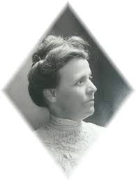 Women with Schuetzen Rifles Alma, WI 1887 Studio portrait in front of a  painted backdrop of Emma Protz, an unidentified woman (likely Julia Protz),  and Clara Tester posing with "Schultz rifles." The